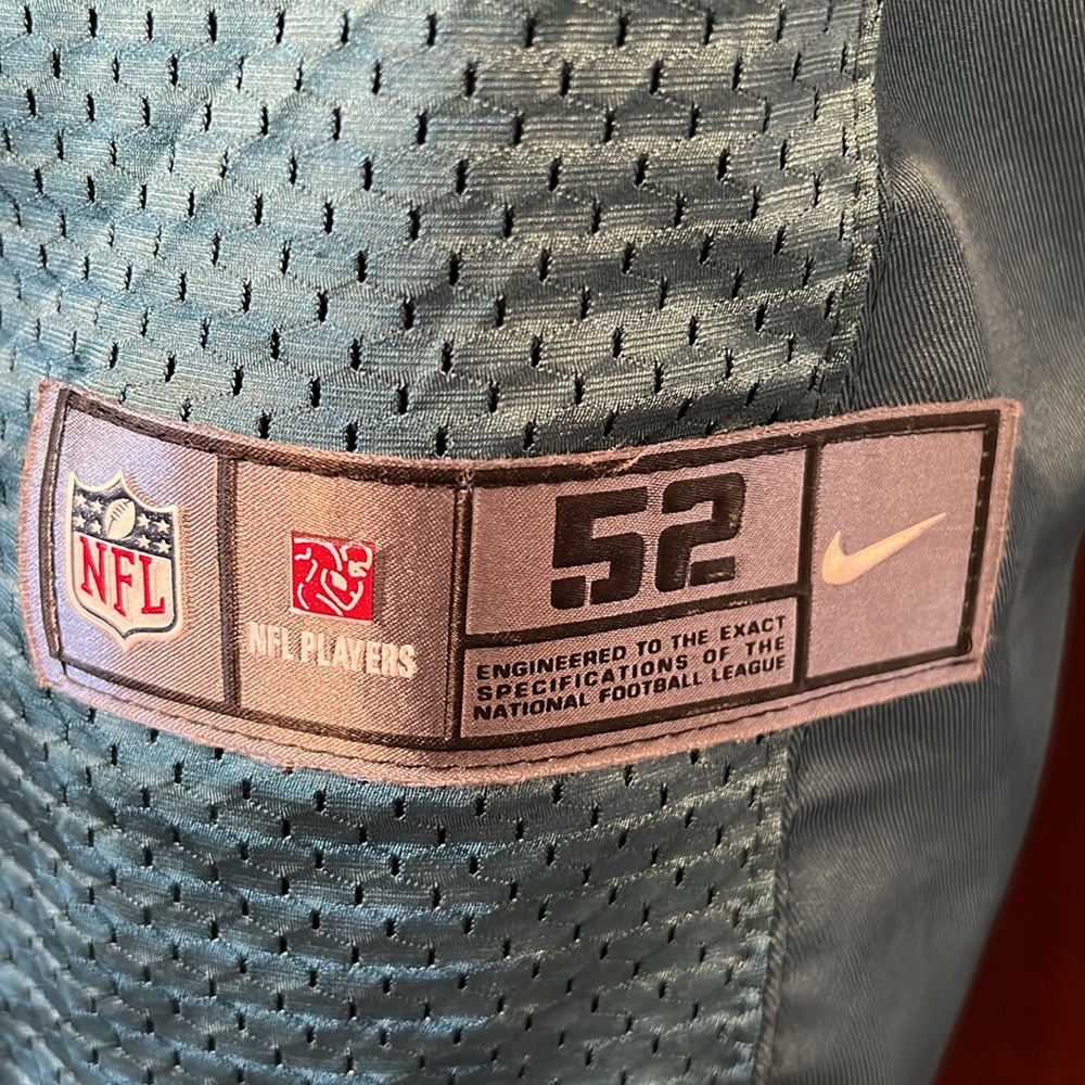 NFL Philadelphia Eagles Wentz #11 Green Classic Jersey! - Picture 9 of 9
